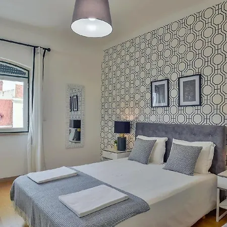 Zentrale Wohnung In Lissabon