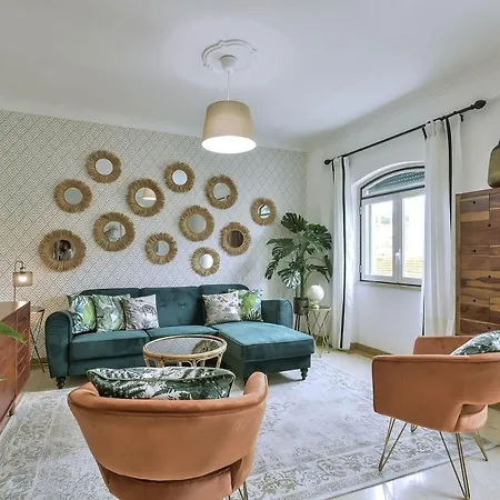 Zentrale Wohnung In Lissabon *