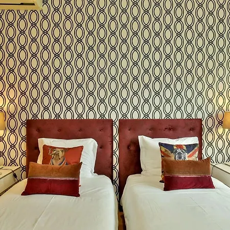 Studio Fuer 9 Personen Und 1 Kind In Lissabon, Regio De Costa De - B58348 Lisbon